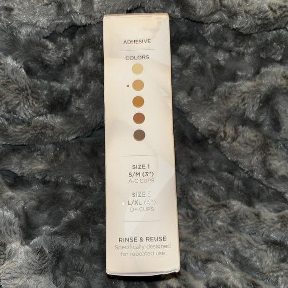 B-SIX Bristol’s Nippies Skin Lift Ultimate Nipple Cover - Picture 2 of 5